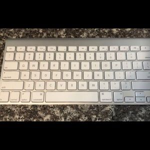 Apple Bluetooth Keyboard